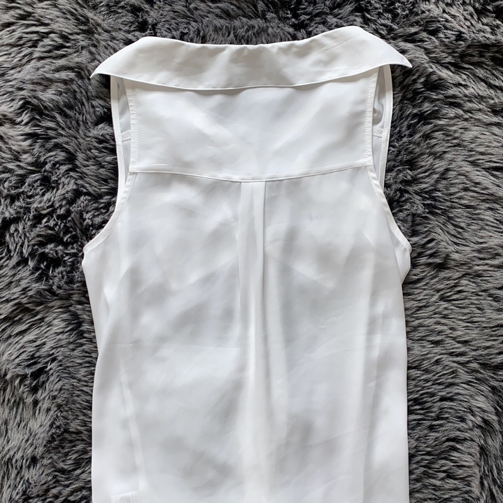 Express Button-up Blouse - Picture 7 of 8